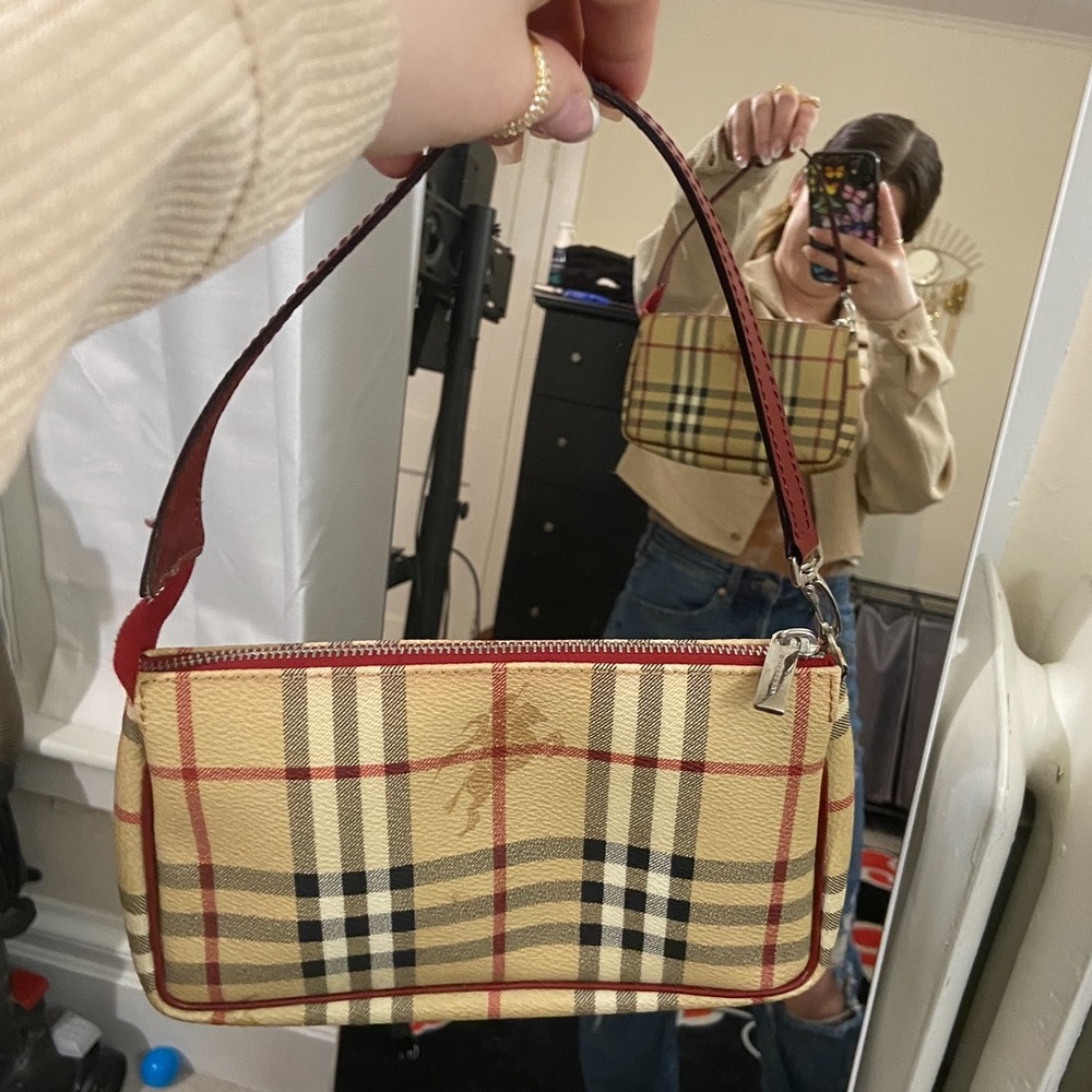 Authentic Vintage Burberry Horseferry Check Shoulder Bag